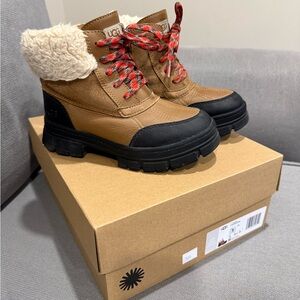 UGG Ashton Addie Kids Boot